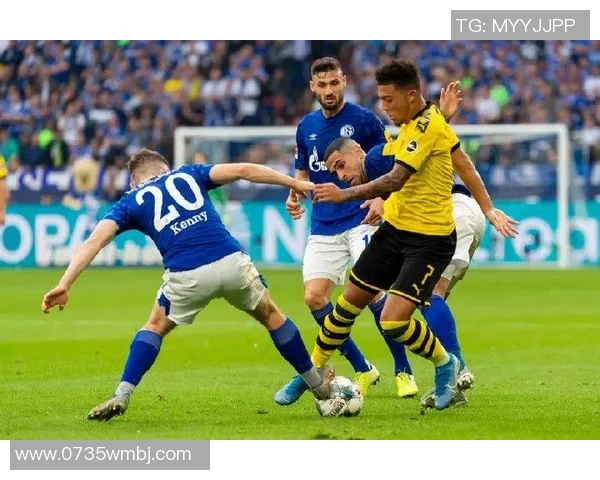 波鸿主场硬战沙尔克，1-0小胜取得关键胜利