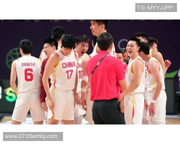 男篮CBA新赛季将迎来硬仗争夺权李刚：球队已备战多时